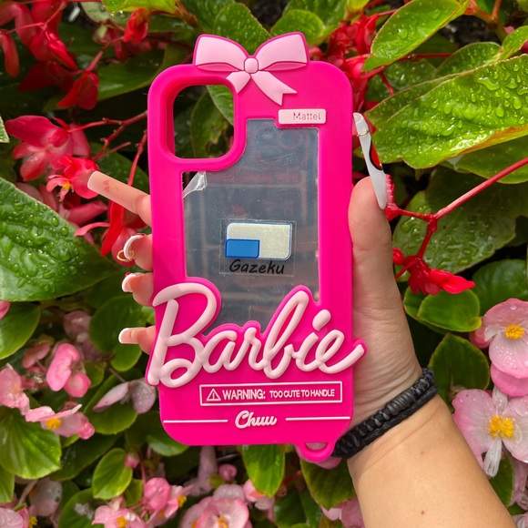Barbie iPhone case 🎀 - Picture 5 of 10